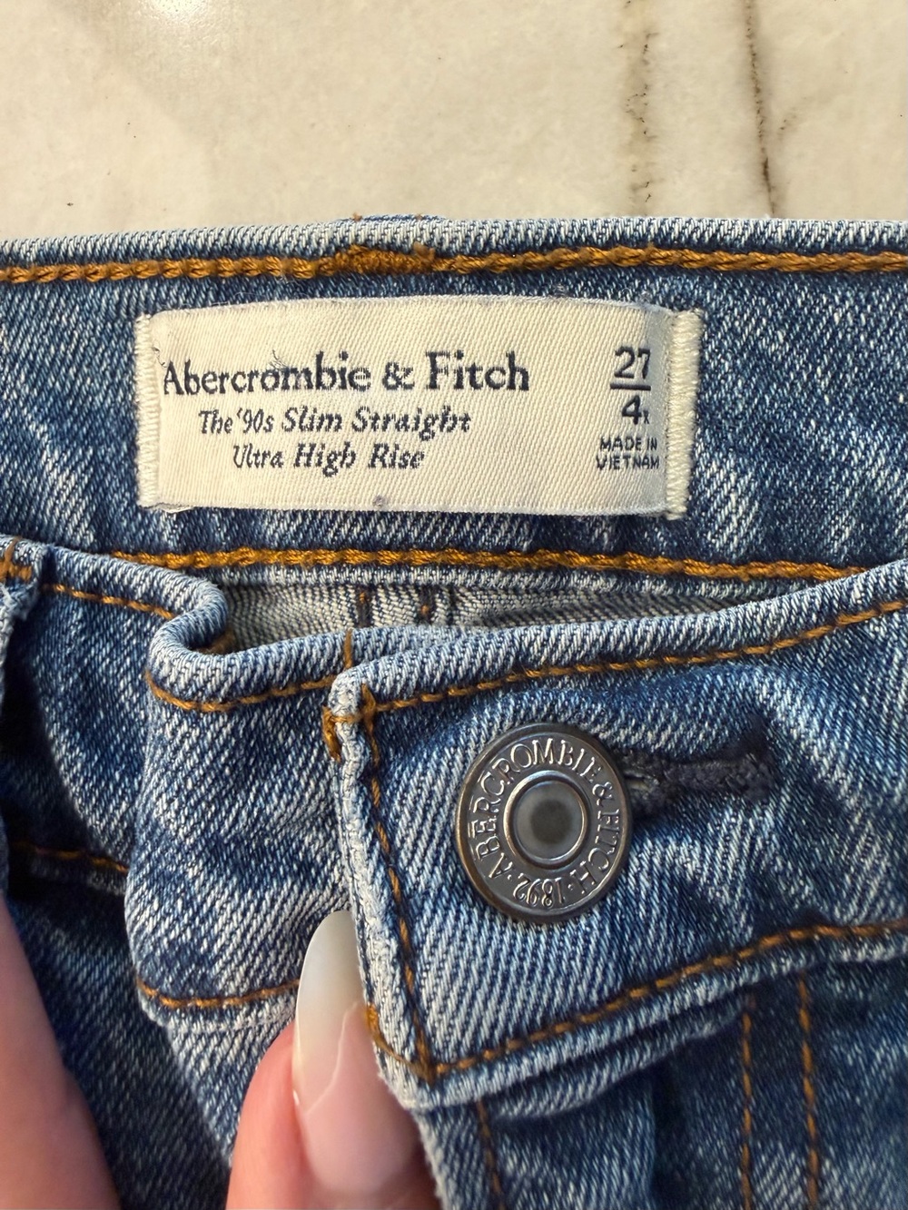 Abercrombie & Fitch Medium 90’s Slim Straight-Leg Women's Jeans - Picture 2 of 3